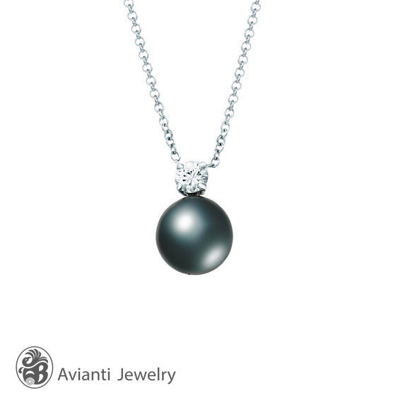 black pearl and diamond necklace